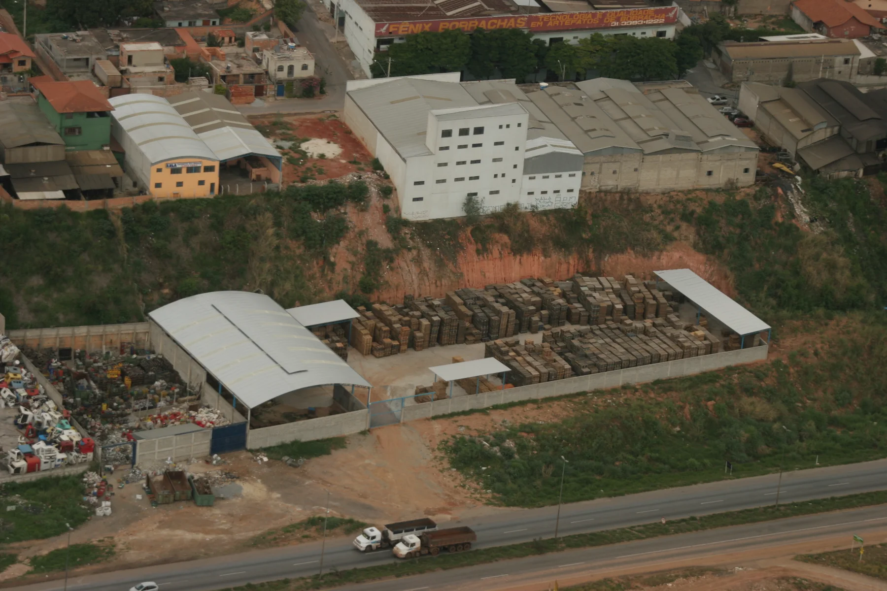 Vista aérea histórica da antiga estrutura da empresa